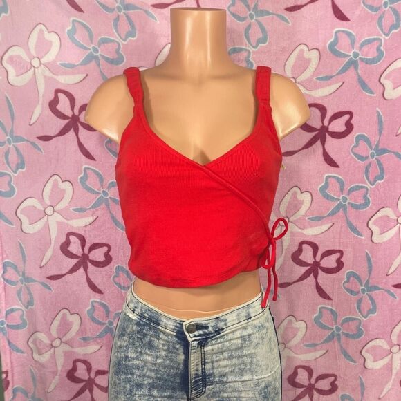 Me To We Red valentines side cinched summer crop top medium - Picture 1 of 5